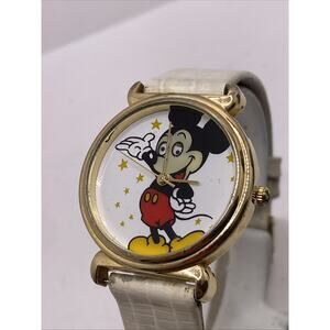 Rare Vintage Mickey Mouse Gold Tone Womens Watch Disney Works New Battery!